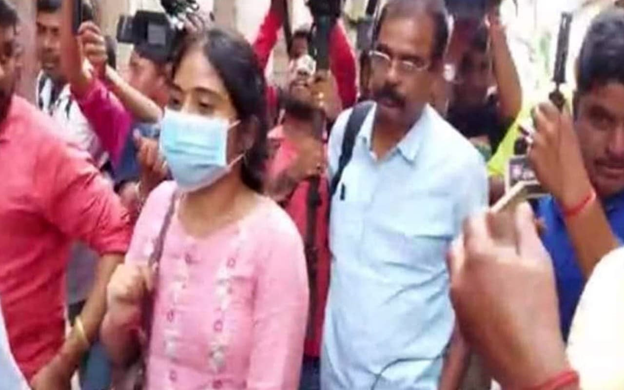 अणुव्रत मंडल की बेटी सुकन्या ने नहीं किया सीबीआई का सहयोग, सर्च वारंट के लिए आसनसोल गयी टीम