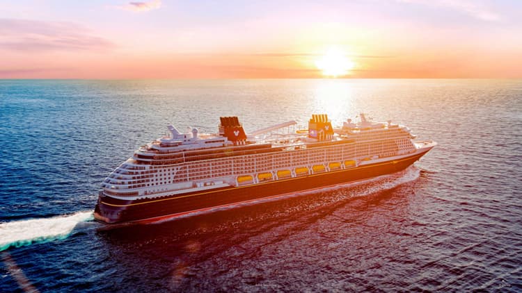 रामनगरी में आज से जटायू क्रूज कराएगा अयोध्या की सैर, जानें खासियत और किराया, इसके बाद मथुरा-प्रयागराज की बारी