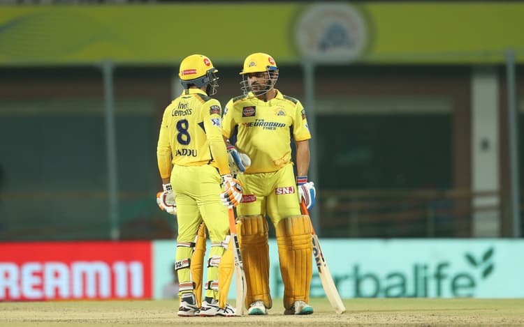 RR vs CSK: राजस्थान रॉयल्स के खिलाफ मिली हार के बाद बल्लेबाजों पर भड़के एमएस धोनी, बताई हार की बड़ी वजह