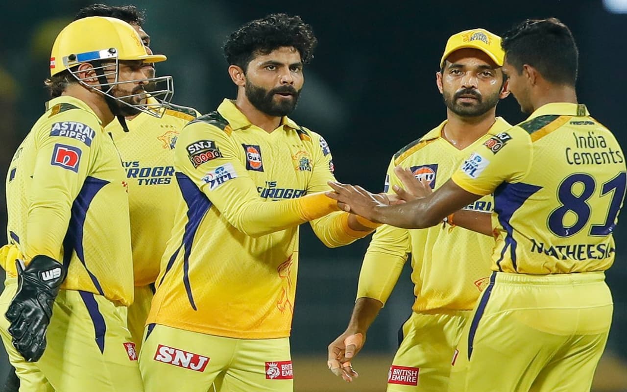 KKR vs CSK Head to Head: क्या चेन्नई के विजयरथ को रोक पाएगी केकेआर की टीम? जानिए किसका पलड़ा है भारी KKR vs CSK Head to Head: क्या चेन्नई के विजयरथ को रोक पाएगी केकेआर की टीम? जानिए किसका पलड़ा है भारी