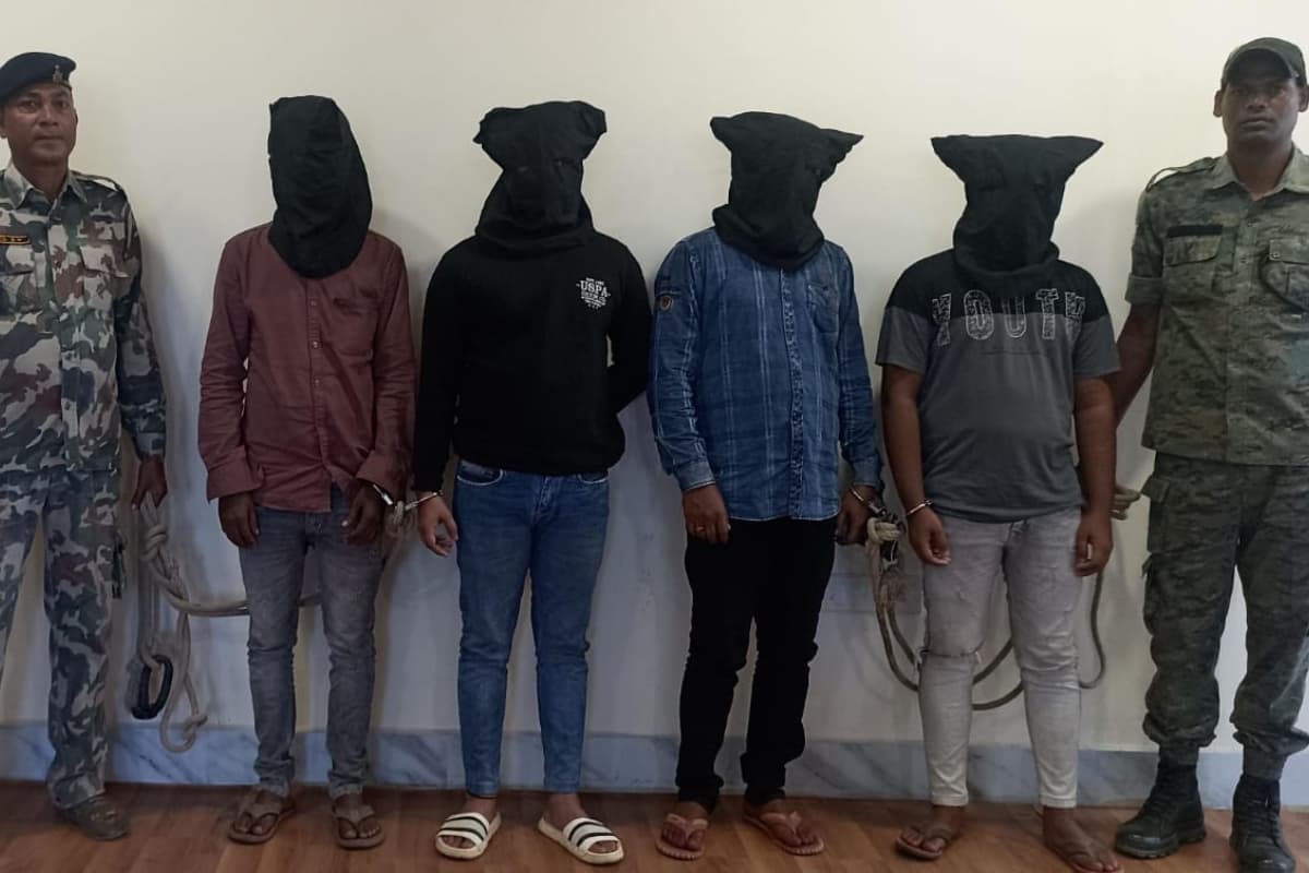 झारखंड: चार साइबर अपराधी गिरफ्तार, रिकॉर्डिंग वीडियो भेजकर करते थे ब्लैकमेल, दो महीने में 42 क्रिमिनल अरेस्ट