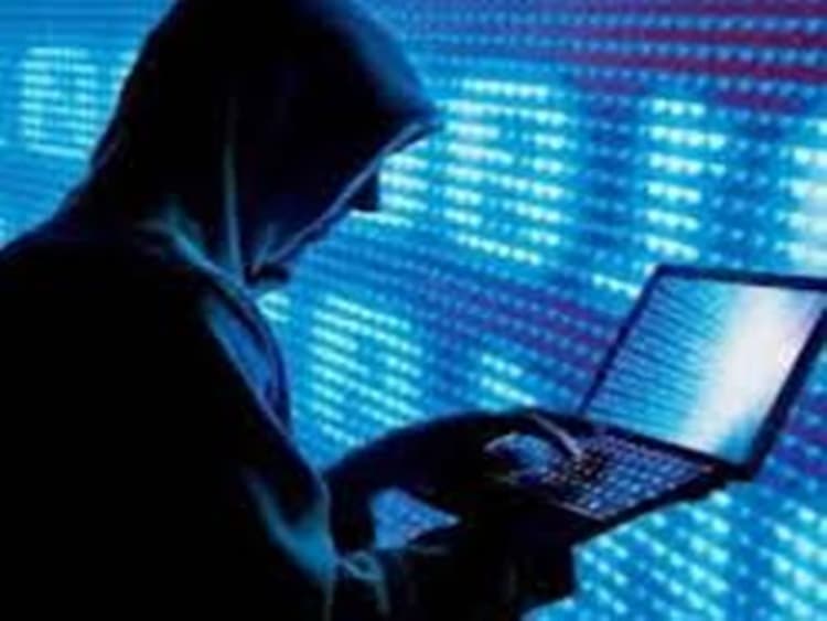 साइबर ठगी का पैसा ग्राहकों के खाते में भेजने वाला सीएसपी संचालक गिरफ्तार