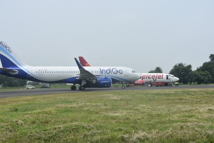 Darbhanga Airport : किराया आसमान में, विमान जमीन पर, केंद्र सरकार की बेरुखी से मंत्री संजय झा नाराज