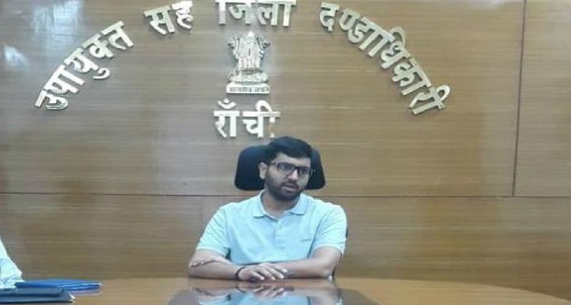 Coronavirus: झारखंड में कोरोना पॉजिटिव महिला मिलने के बाद सहमे लोग, पुलिस ने बढ़ायी सख्ती