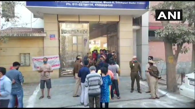 Delhi Building Collapse:दिल्ली के मुंडका में निर्माणाधीन बिल्डिंग का हिस्सा गिरा, एक मजदूर की मौत, 2 घायल