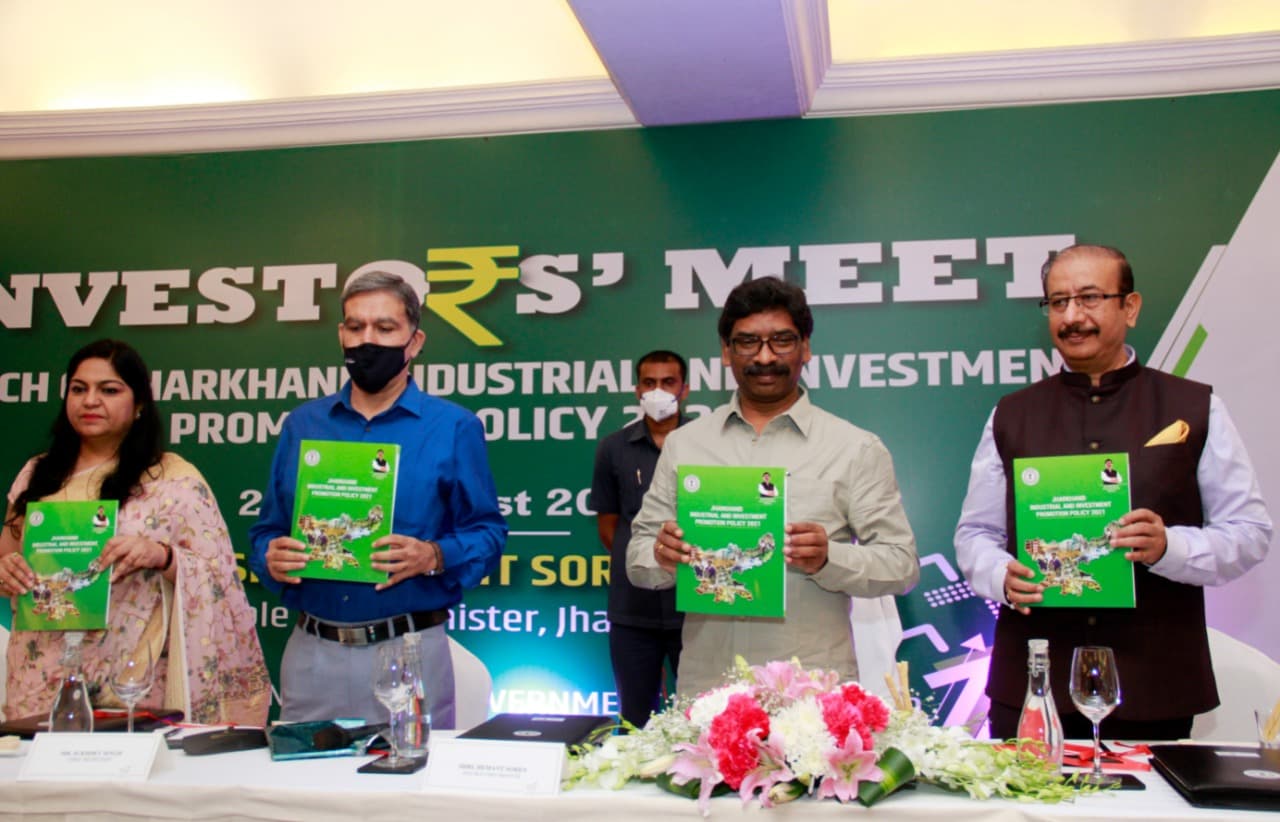 दिल्ली इंवेस्टर्स मीट : झारखंड में 10,000 करोड़ निवेश से करीब 1.5 लाख रोजगार, निवेशकों से क्या बोले सीएम हेमंत