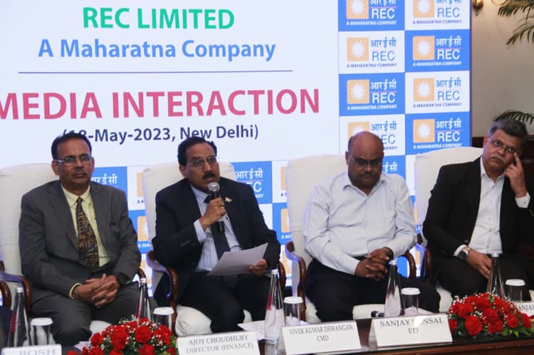 आरईसी का मुनाफा 31 फीसदी बढ़कर 3001 करोड़ रुपये हुआ