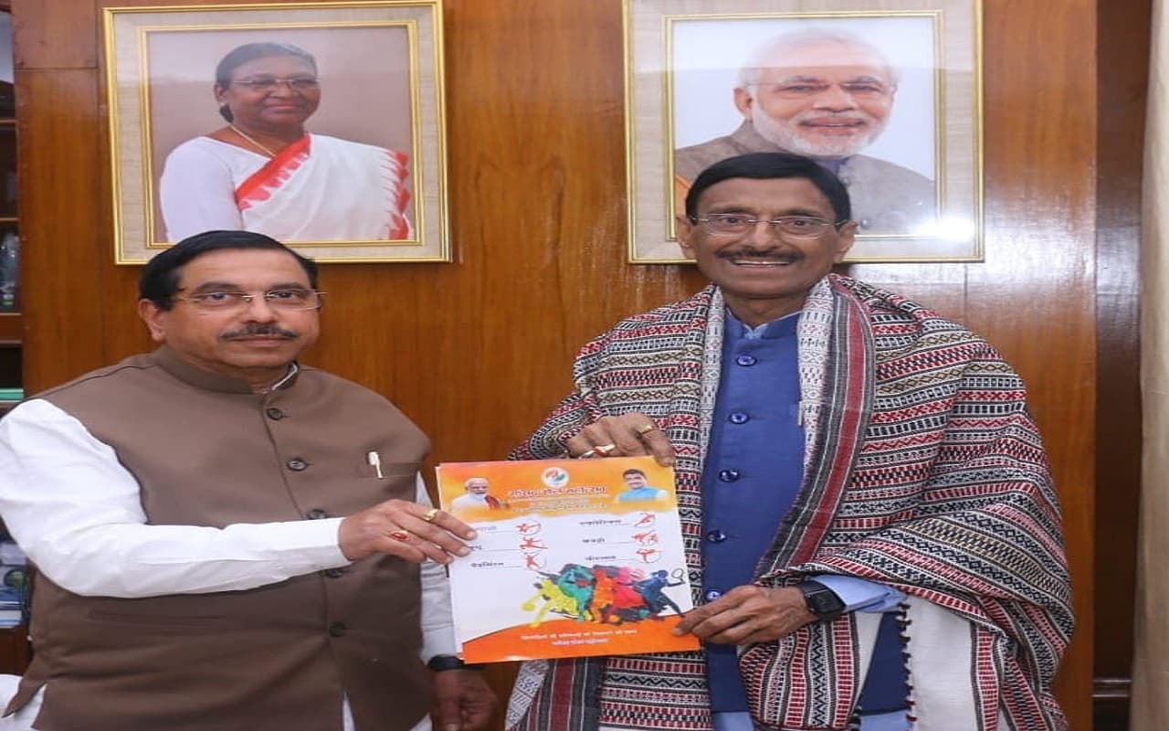 सांसद खेल महोत्सव: दिल्ली में केंद्रीय मंत्री प्रह्लाद जोशी व पीटी उषा को सांसद संजय सेठ ने किया आमंत्रित