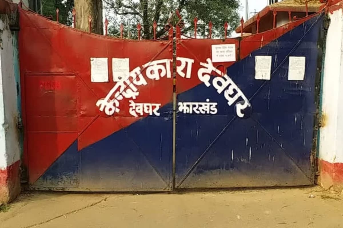 झारखंड: नवरात्र में देवघर सेंट्रल जेल के आठ बंदी कर रहे मां दुर्गे की आराधना, मां चंडी का भी कर रहे हैं पाठ