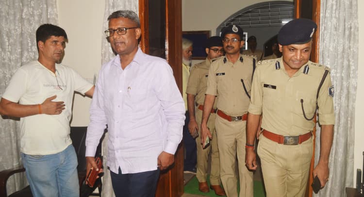 Dial 112 को लेकर डीजी बीएमपी ने तीन जिलों के एसपी के साथ की बैठक, कंट्रोल रूम का किया निरीक्षण