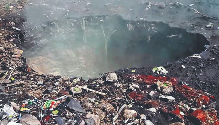 धनबाद के कुसुंडा क्षेत्र में तेज आवाज के साथ बना गोफ, हो रहा गैस रिसाव