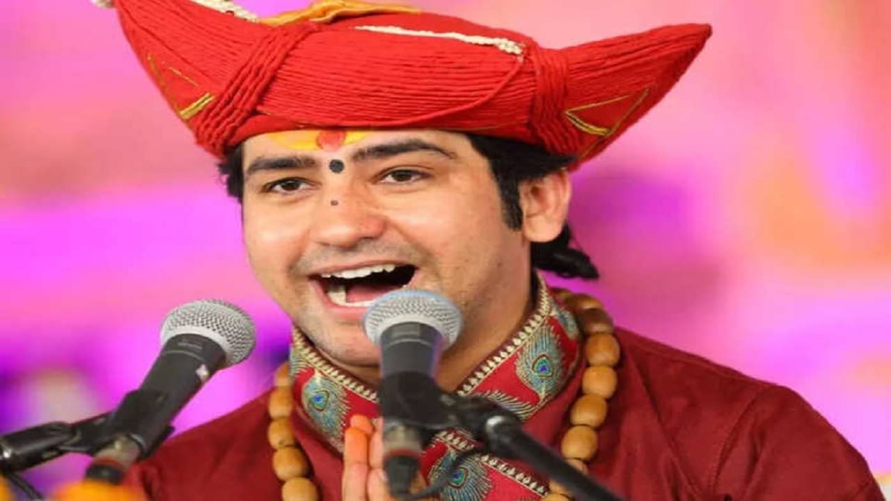 झारखंड: बागेश्वर बाबा धीरेंद्र कृष्ण शास्त्री का पलामू में होगा कार्यक्रम, हाईकोर्ट ने DC का आदेश किया निरस्त