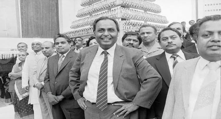 Dhirubhai Ambani: पेट्रोल पंप से लेकर रिलायंस तक का सफर, क्या आप जानते हैं धीरुभाई अंबानी की ये खास बातें
