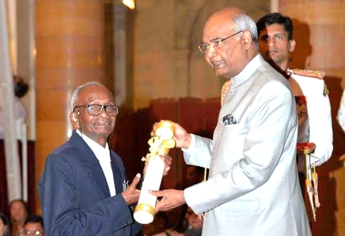 पद्मश्री प्राेफेसर दिगंबर हांसदा का जमशेदपुर में निधन, राजकीय सम्मान के साथ कल होगी अंत्येष्टि