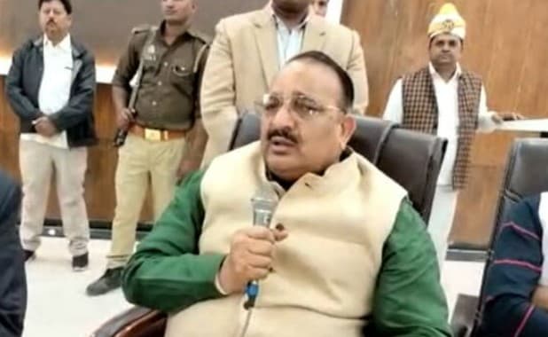 UP Politics: RSS पर राहुल की टिप्पणी, जमकर बरसे मंत्री दिनेश प्रताप सिंह, सोनिया गांधी को लेकर कही ये बड़ी बात