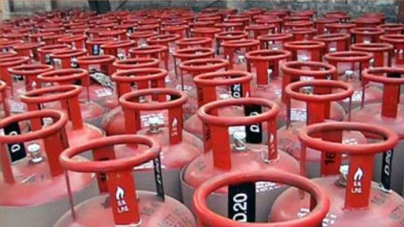 LPG Price Hike : आम लोगों को बड़ा झटका, 50 रुपये महंगी हुई रसोई गैस की कीमत