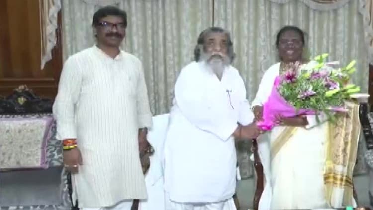 राष्ट्रपति चुनाव : झामुमो का द्रौपदी मुर्मू को समर्थन से विपक्ष में बड़ा विभाजन, कांग्रेस की आज होगी बैठक