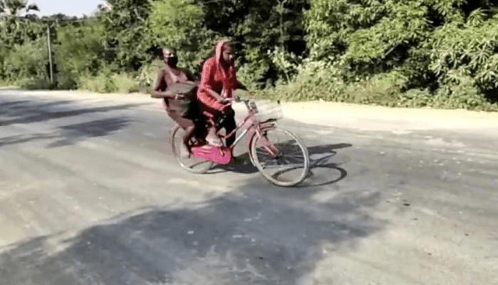 हरियाणा से दरभंगा पिता को साइकिल पर लाने वाली बिहार की बेटी की अखिलेश यादव करेंगे मदद