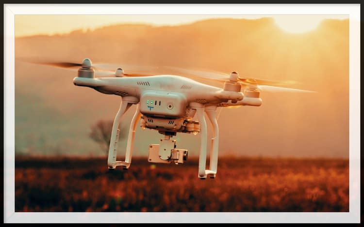Drone Analysis: तेजी से बढ़ रहा ड्रोन मार्केट, इन सेक्टर्स में हो रहा जमकर इस्तेमाल, पढ़ें पूरी रिपोर्ट