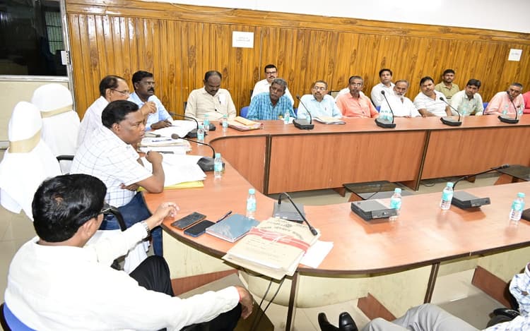 मुख्यमंत्री ग्राम गाड़ी योजना: संताल परगना क्षेत्रीय परिवहन प्राधिकार की बैठक, इसके लिए Rs 1 में मिलेगी परमिट