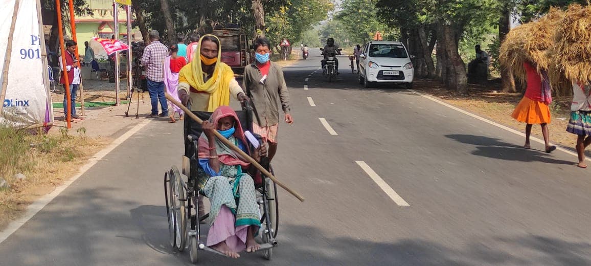 Jharkhand Upchunav 2020 Updates : बेरमो व दुमका में मतदान संपन्न, दुमका में 65.27 फीसदी, बेरमो में 60.20 फीसदी वोटिंग