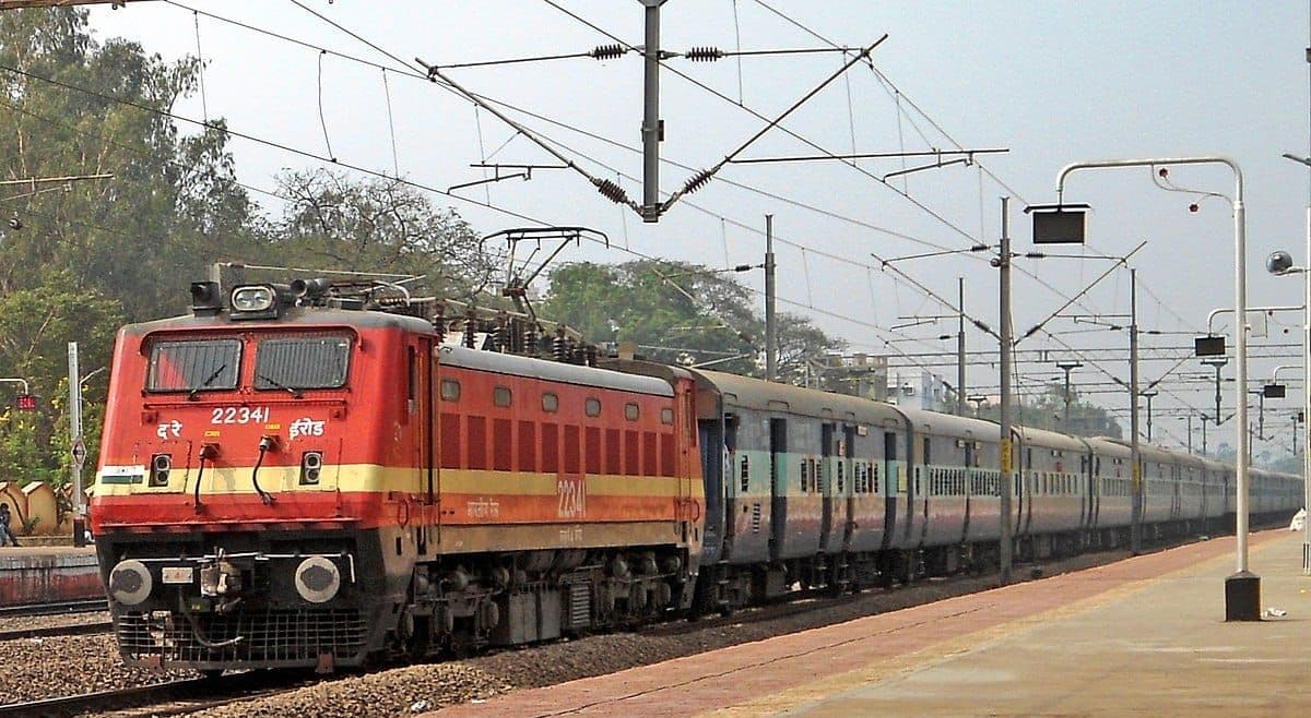 IRCTC Indian Railways: दिवाली-दुर्गापूजा से पहले बिहार आने वाली इन ट्रेनों के समय में बड़ा बदलाव, देखें