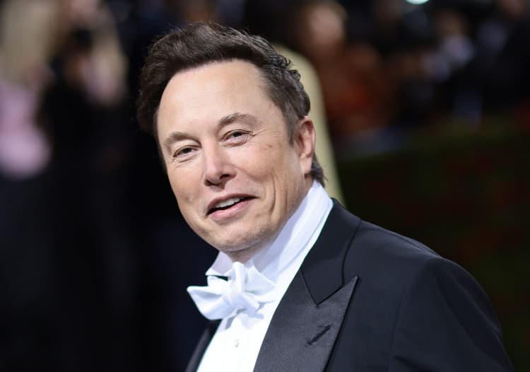 Elon Musk ने Twitter पर कसा तंज, कहा मेरे अकाउंट पर कमेंट करने वालों में से 90 प्रतिशत हैं बोट्स
