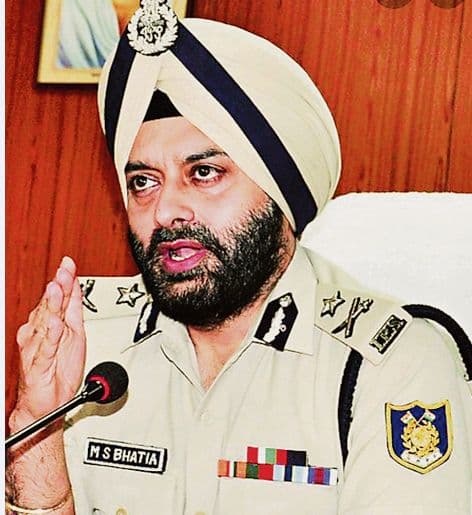 Jharkhand News: वीरता और साहस की अद्भुत मिसाल, एडीजी भाटिया समेत राज्य के 22 पुलिसकर्मियों को राष्ट्रपति पदक Jharkhand News: वीरता और साहस की अद्भुत मिसाल, एडीजी भाटिया समेत राज्य के 22 पुलिसकर्मियों को राष्ट्रपति पदक