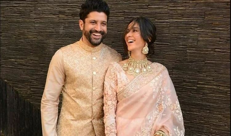 शादी के बाद पहली बार मिसेज अख्तर संग नजर आये फरहान, पिंक आउटफिट में बेहद खूबसूरत दिखीं नई नवेली दुल्हन