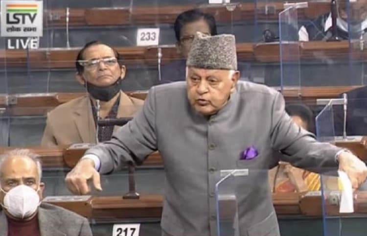 'हमें पाकिस्तानी कहते हैं, खालिस्तानी कहते हैं, चीनी कहते हैं... कल आप पावर में नहीं रहे तो'...संसद में बोले फारूक