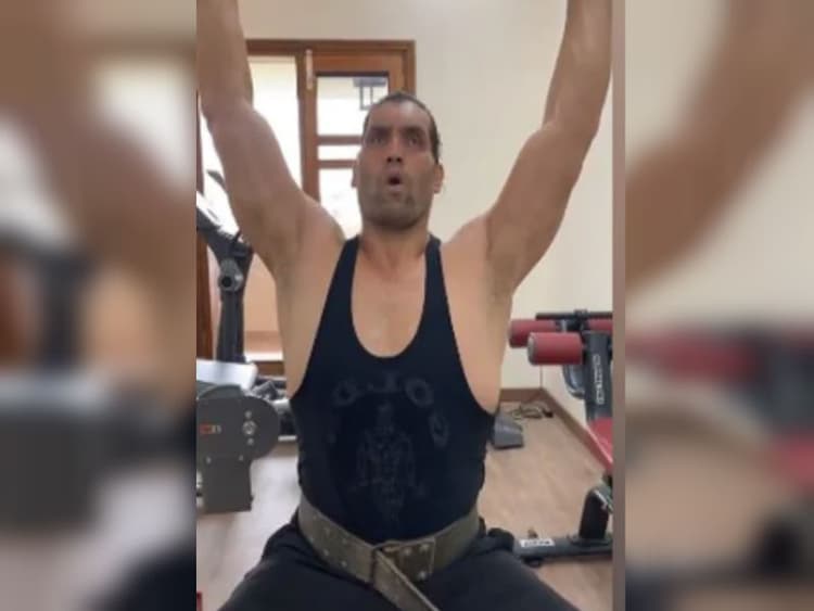 अब Kartik Aaryan के कोरोना रैप सॉन्ग पर द ग्रेट खली ने जिम में यूं बहाया पसीना, देखें VIDEO