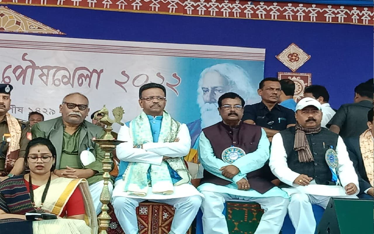 शांतिनिकेतन में वैकल्पिक पौष मेला का उद्घाटन किया फिरहाद हकीम ने, कुलपति और भाजपा को लिया आड़े हाथ