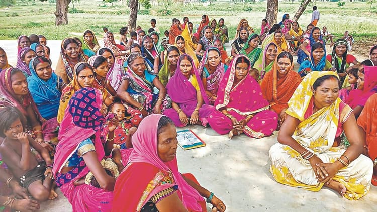 सुल्तानगंज में नशा मुक्त भारत अभियान कार्यक्रम का आयोजन, नशा नहीं करने की दिलायी गयी शपथ