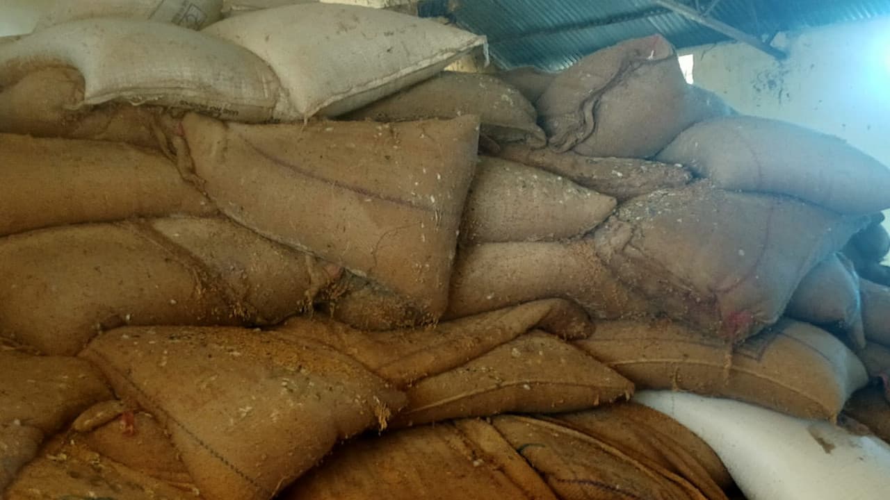 झारखंड: चीनी घोटाले के बाद अब अनाज घोटाले की पुष्टि, चार लोगों के खिलाफ प्राथमिकी दर्ज