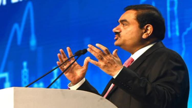 Adani Group का Market Cap 15 लाख करोड़ के निकला पार, सुप्रीम कोर्ट के फैसले से 16% तक चढ़े भाव