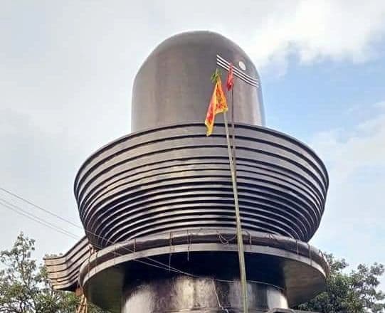 हरिहर धाम मंदिर में भी शिव को जलाभिषेक नहीं कर पा रहे श्रद्धालु, सावन में घरों में पूजा करने की अपील