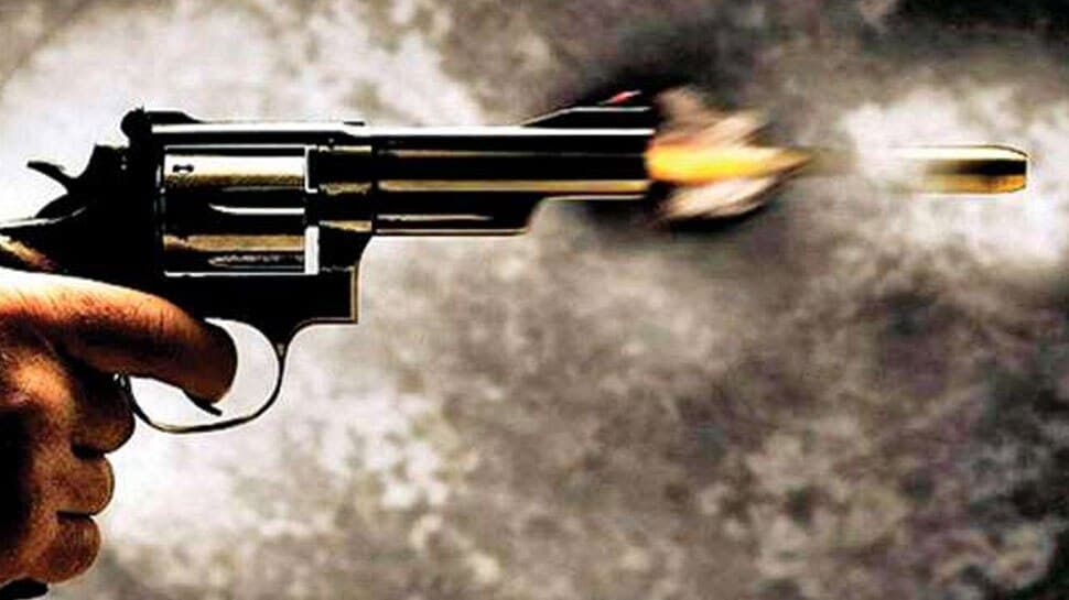 Bihar: भागलपुर में जमीन कारोबारी पर ताबड़तोड़ गोलीबारी, 2 साल पहले भी हुआ था हमला, हायर सेंटर रेफर...