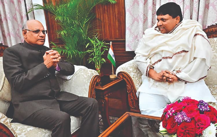 राज्यपाल रमेश बैस ने कृषि मंत्री बादल पत्रलेख को क्यों बुलाया राजभवन?