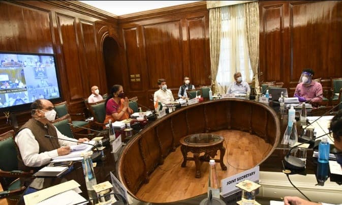 GST Council Meeting : बैठक से पहले राज्यों ने केंद्र के खिलाफ खोला मोर्चा, अप्रैल से जीएसटी रकम नहीं देने का लगाया आरोप