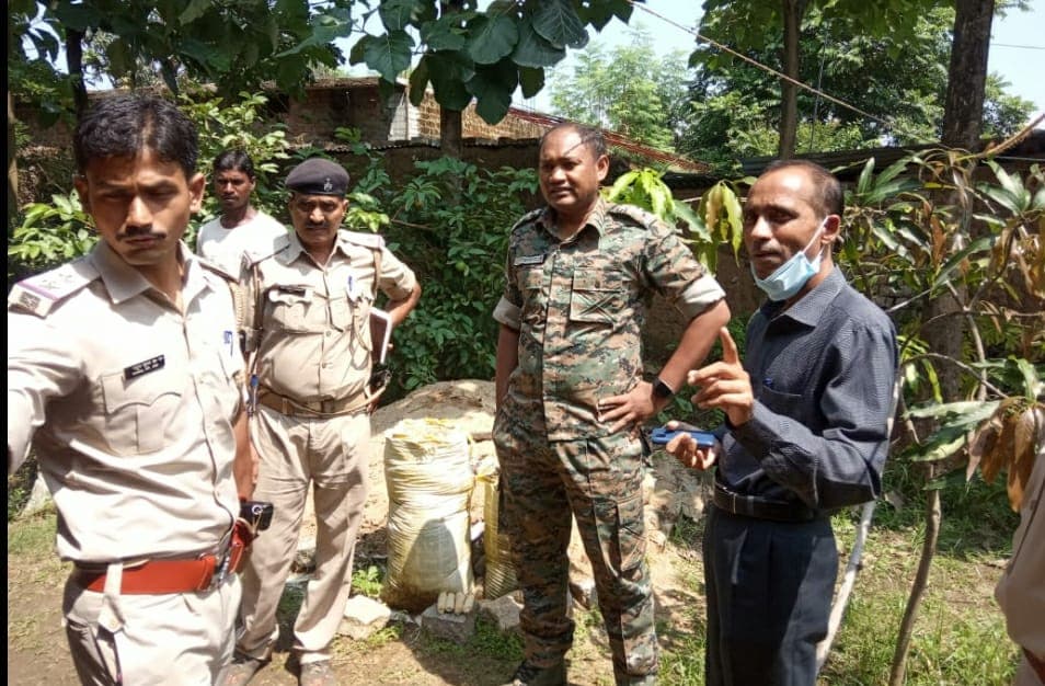 SHOCKING : झारखंड में बुजुर्ग ने की पत्नी की हत्या, फिर कर ली खुदकुशी, वजह जान चौंक जायेंगे आप