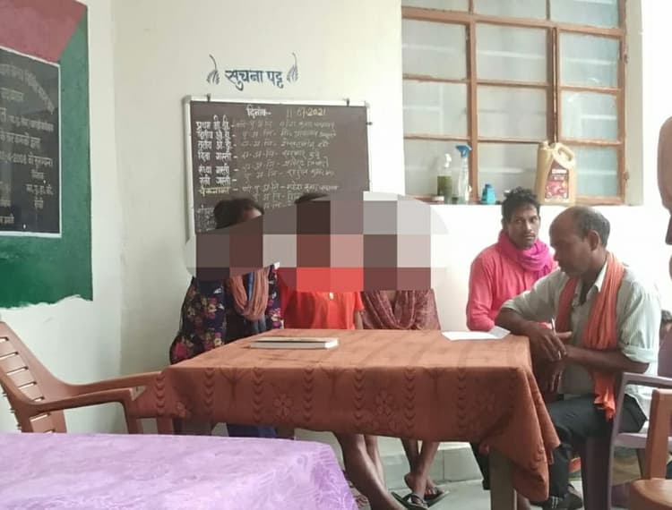 Jharkhand Crime News : झारखंड में 5 नाबालिग छात्राओं का अपहरण, 2 छात्राओं से दुष्कर्म के आरोपी अरेस्ट