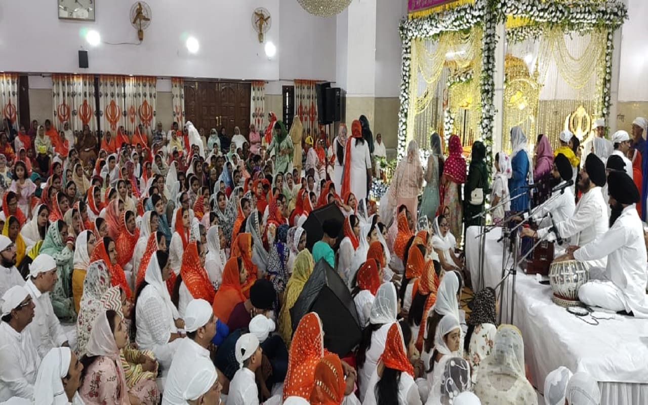श्री गुरु अर्जुन देव जी महाराज के शहीदी गुरुपर्व पर रांची में सजा विशेष दीवान, रक्तदान के साथ समागम का समापन श्री गुरु अर्जुन देव जी महाराज के शहीदी गुरुपर्व पर रांची में सजा विशेष दीवान, रक्तदान के साथ समागम का समापन