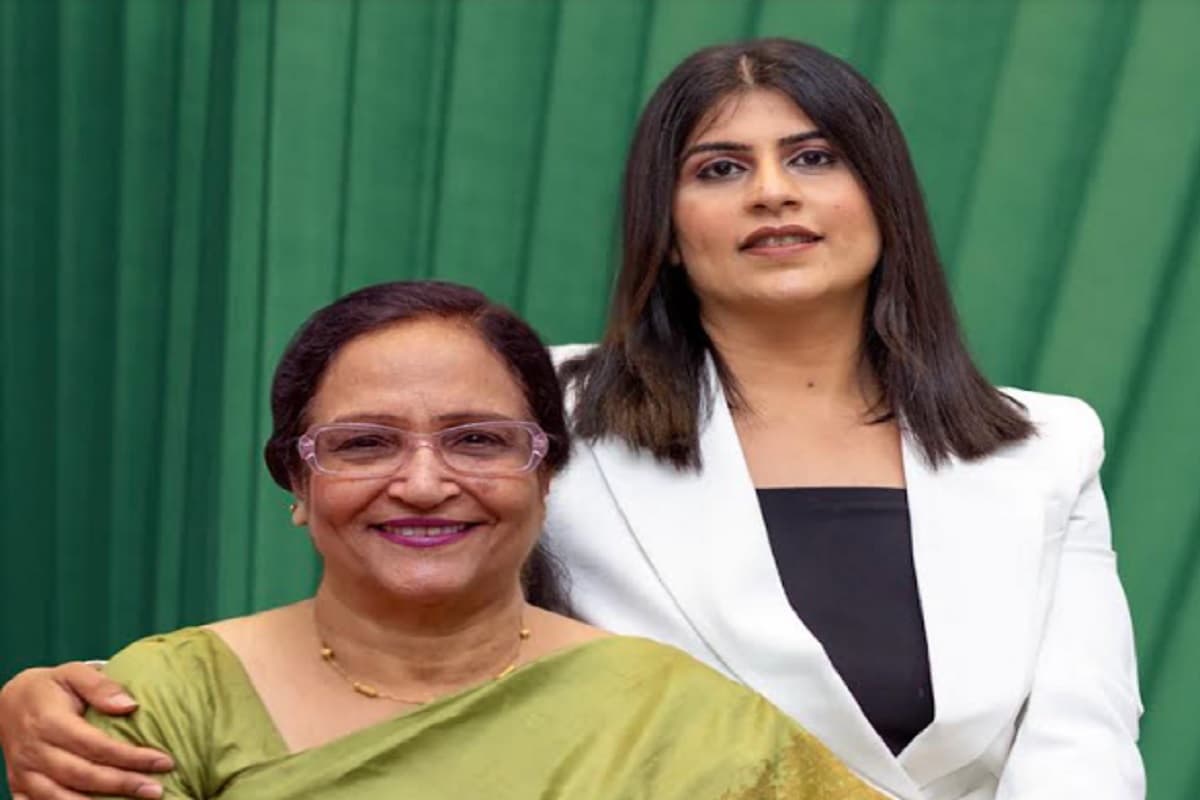 झड़ते बालों ने सास-बहू को दिखायी बिजनेस की राह, हर्बल हेयर ऑयल से बनायी खास पहचान