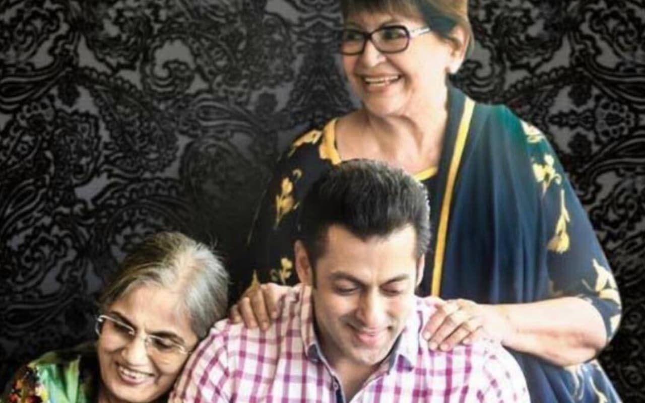 सलमान खान की मां को देखकर गाड़ी में क्यों छिप जाती थीं हेलेन? सालों बाद अरबाज खान के शो में हुआ खुलासा सलमान खान की मां को देखकर गाड़ी में क्यों छिप जाती थीं हेलेन? सालों बाद अरबाज खान के शो में हुआ खुलासा