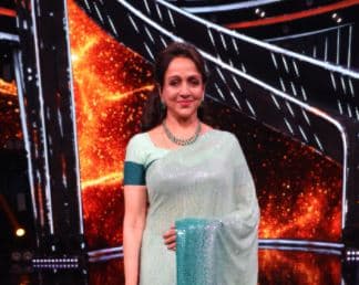 Indian Idol 12 : कांच नहीं प्लास्टिक के टुकड़ों पर हेमा मालिनी ने किया था गब्बर के सामने डांस, एक्ट्रेस ने सुनाया दिलचस्प किस्सा