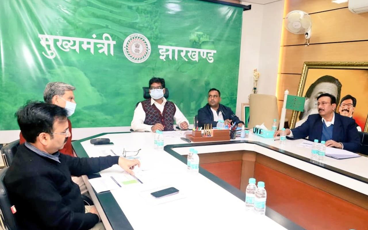 Covid19 Update: कोविड19 के BF7 वैरिएंट पर सीएम हेमंत सोरेन ने की हाई लेवल मीटिंग, कहा- अलर्ट रहें