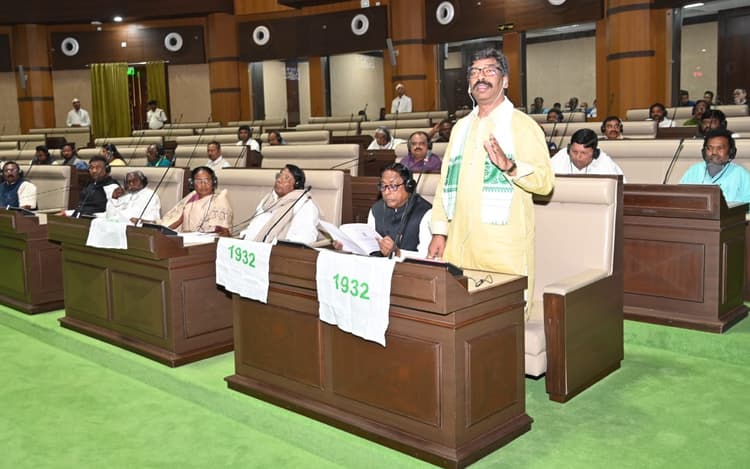 ओबीसी आरक्षण और 1932 खतियान की लड़ाई अब दिल्ली में लड़ी जायेगी, अगली बार हम 75 की संख्या में रहेंगे