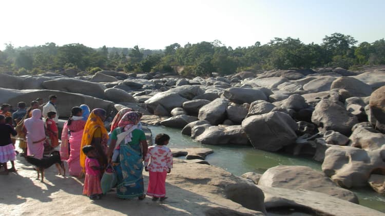 हीरादह सहित गुमला के 19 पर्यटक स्थलों का होगा विकास, राजकीय महत्व में शामिल करने की हुई अनुशंसा