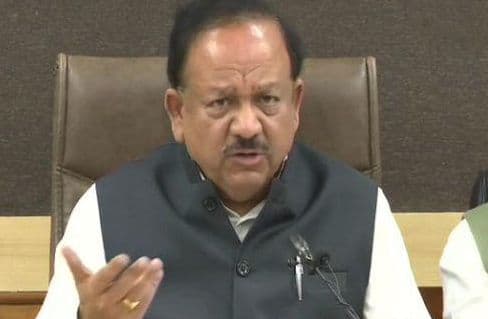देश में Corona Vaccine के साइड इफेक्ट के मामले दुनिया में सबसे कम, डॉ. हर्षवर्धन ने कहा-सियासी दुष्प्रचार के कारण लोगों में डर