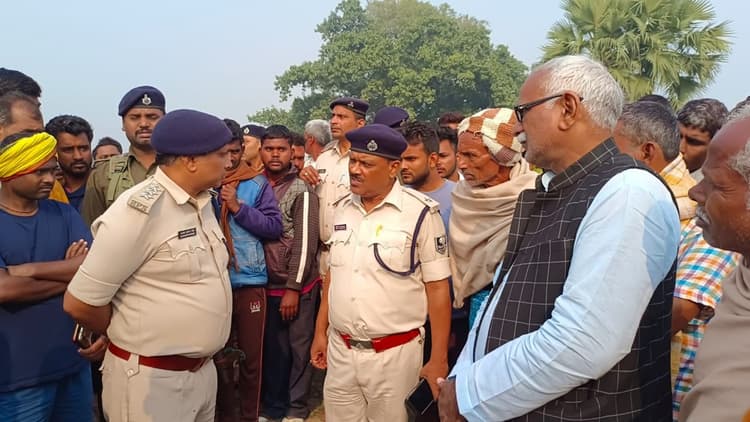 Bihar Crime: कैंसर से जूझ रही थी पत्नी, गला काट पति ने कर दी हत्या फिर ट्रेंन से कट कर ली आत्महत्या